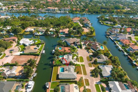 House in Palm Beach Gardens, Florida 4 bedrooms, 215.81 sq.m. № 2171831 - photo 4