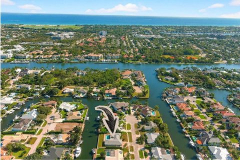 Casa en Palm Beach Gardens, Florida 4 dormitorios, 215.81 m2 № 2171831