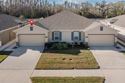 Villa ou maison à Land O' Lakes, Floride 3 chambres, 142.33 m2 № 2142332