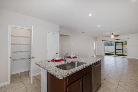 Villa ou maison à vendre à Land O' Lakes, Floride: 3 chambres, 142.33 m2 № 2142332 - photo 6