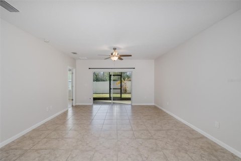 Villa ou maison à vendre à Land O' Lakes, Floride: 3 chambres, 142.33 m2 № 2142332 - photo 13