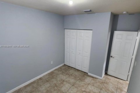 Townhouse in Miami, Florida 4 bedrooms, 214.79 sq.m. № 2033264 - photo 16