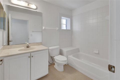 Casa en venta en DeLand, Florida, 4 dormitorios, 227.42 m2 № 2386100 - foto 24