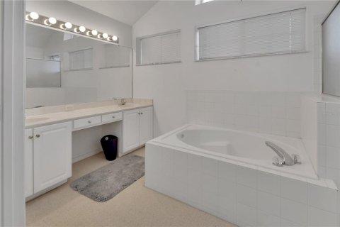 Casa en venta en DeLand, Florida, 4 dormitorios, 227.42 m2 № 2386100 - foto 19