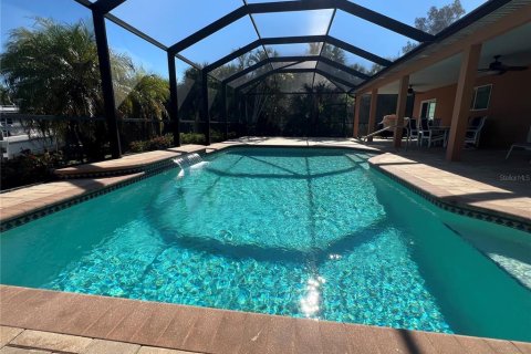 House in Port Charlotte, Florida 3 bedrooms, 118.73 sq.m. № 1901191 - photo 2