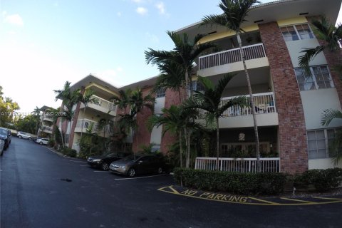 Apartamento en Fort Lauderdale, Florida 1 dormitorio, 63.64 m2 № 2011426