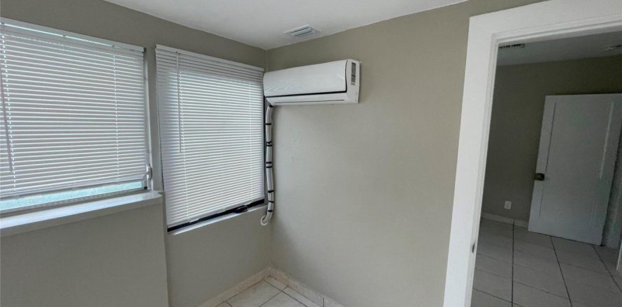 Villa ou maison à Fort Lauderdale, Floride 3 chambres, 127.74 m2 № 1183474