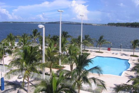 Condominio en venta en Miami, Florida, 1 dormitorio, 73.49 m2 № 1863214 - foto 3