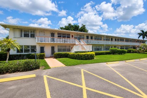 Condominio en West Palm Beach, Florida, 1 dormitorio № 2188442