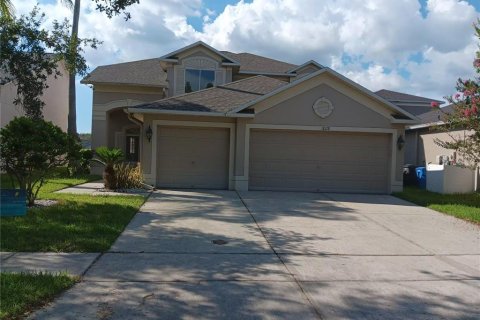 House in Tampa, Florida 4 bedrooms, 263.56 sq.m. № 2227903