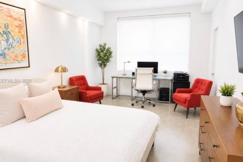 Condo in Miami, Florida, 1 bedroom  № 2252447 - photo 4