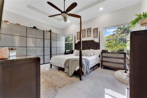 Casa en venta en Miami, Florida, 3 dormitorios, 183.95 m2 № 1982467 - foto 14