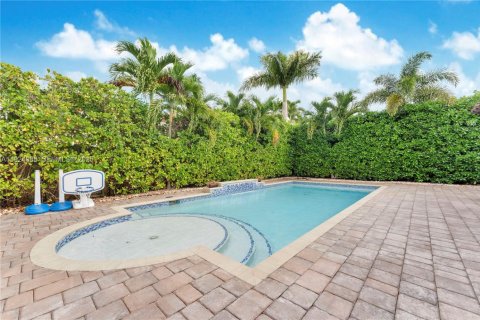 Casa en venta en Miami, Florida, 3 dormitorios, 183.95 m2 № 1982467 - foto 26