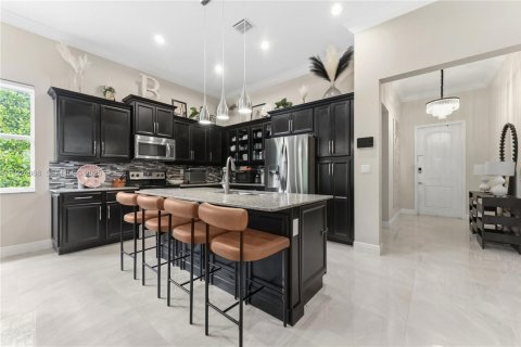 Casa en venta en Miami, Florida, 3 dormitorios, 183.95 m2 № 1982467 - foto 9