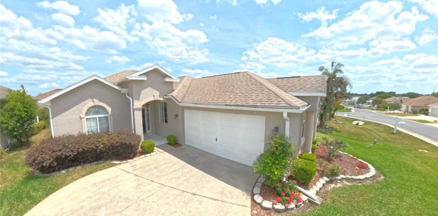 House in Ocala, Florida 3 bedrooms, 152.36 sq.m. № 1654917