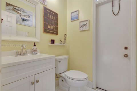 Casa en venta en Miramar, Florida, 4 dormitorios, 224.27 m2 № 1982827 - foto 16