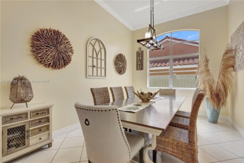 Casa en venta en Miramar, Florida, 4 dormitorios, 224.27 m2 № 1982827 - foto 20