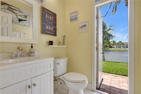 Casa en venta en Miramar, Florida, 4 dormitorios, 224.27 m2 № 1982827 - foto 17