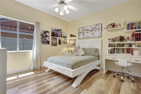 Casa en venta en Miramar, Florida, 4 dormitorios, 224.27 m2 № 1982827 - foto 25