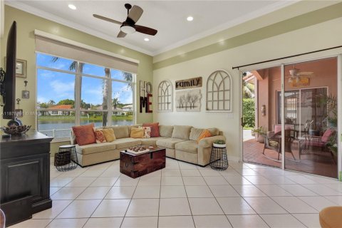 Casa en venta en Miramar, Florida, 4 dormitorios, 224.27 m2 № 1982827 - foto 15