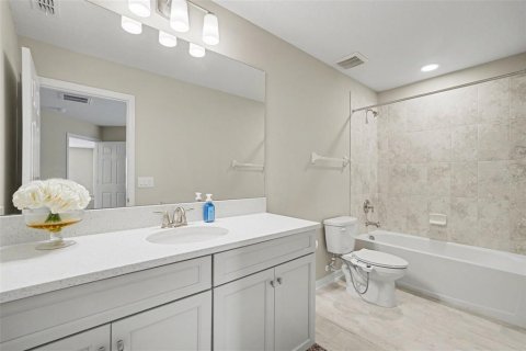 Villa ou maison à vendre à Zephyrhills, Floride: 5 chambres, 349.31 m2 № 2149905 - photo 22