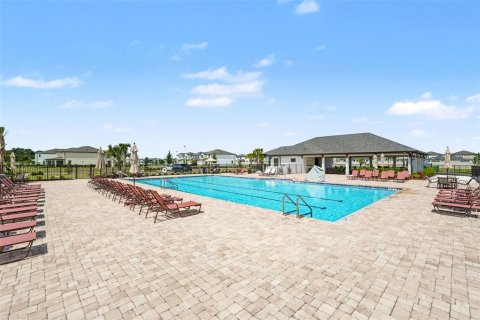 Villa ou maison à vendre à Zephyrhills, Floride: 5 chambres, 349.31 m2 № 2149905 - photo 30