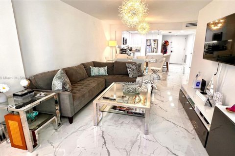 Copropriété à vendre à Miami Beach, Floride: 2 chambres, 93.83 m2 № 2022471 - photo 6