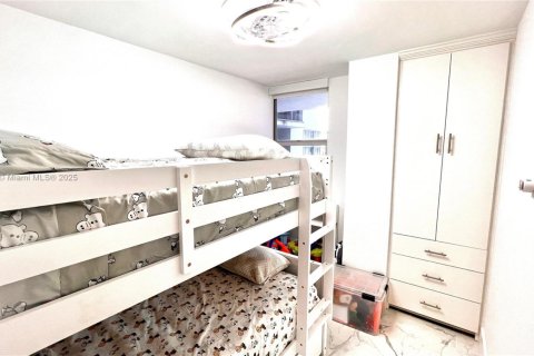 Copropriété à vendre à Miami Beach, Floride: 2 chambres, 93.83 m2 № 2022471 - photo 13