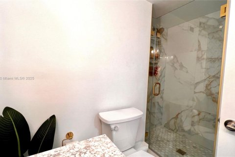 Copropriété à vendre à Miami Beach, Floride: 2 chambres, 93.83 m2 № 2022471 - photo 15
