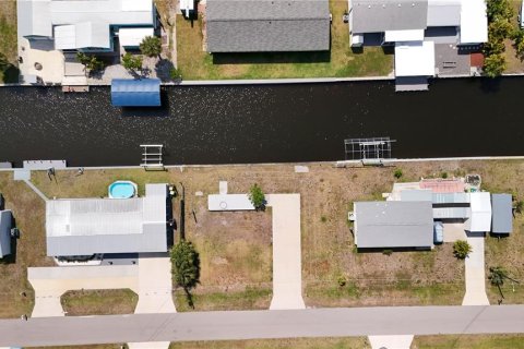 Land in Port Charlotte, Florida № 2112546 - photo 3