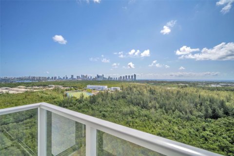 Купить кондоминиум в Норт-Майами, Флорида 2 спальни, 148.92м2, № 1941575 - фото 17