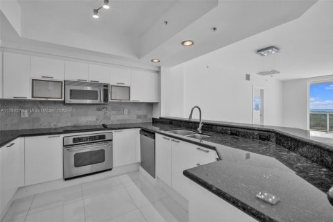 Купить кондоминиум в Норт-Майами, Флорида 2 спальни, 148.92м2, № 1941575 - фото 25
