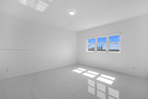 Купить кондоминиум в Норт-Майами, Флорида 2 спальни, 148.92м2, № 1941575 - фото 20