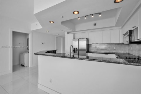 Купить кондоминиум в Норт-Майами, Флорида 2 спальни, 148.92м2, № 1941575 - фото 26