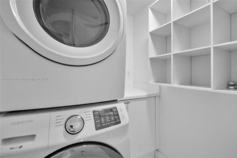 Купить кондоминиум в Норт-Майами, Флорида 2 спальни, 148.92м2, № 1941575 - фото 28