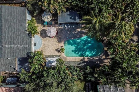 House in Hollywood, Florida 2 bedrooms, 100.33 sq.m. № 2013496