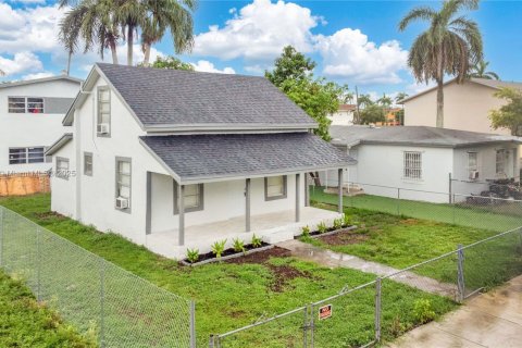 Propiedad comercial en venta en Homestead, Florida, 201.78 m2 № 1890933 - foto 21