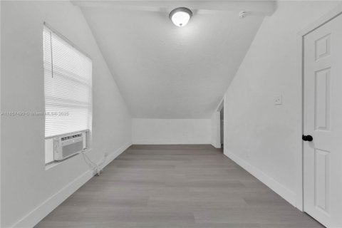 Propiedad comercial en venta en Homestead, Florida, 201.78 m2 № 1890933 - foto 15