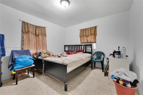 Propiedad comercial en venta en Homestead, Florida, 201.78 m2 № 1890933 - foto 16