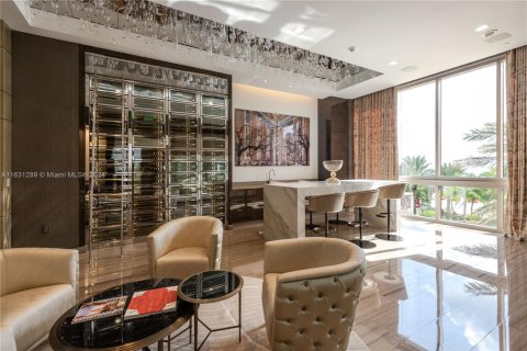 Condo in Sunny Isles Beach, Florida, 4 bedrooms  № 1705285 - photo 4