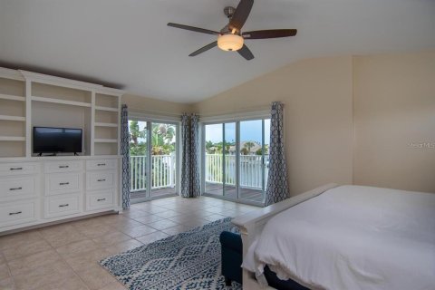 Casa en alquiler en Saint Pete Beach, Florida, 4 dormitorios, 290.51 m2 № 1793902 - foto 27