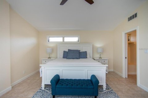 Casa en alquiler en Saint Pete Beach, Florida, 4 dormitorios, 290.51 m2 № 1793902 - foto 26