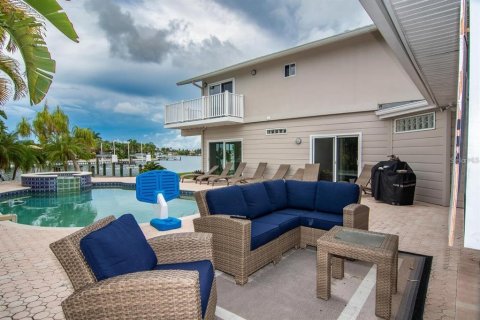 Casa en alquiler en Saint Pete Beach, Florida, 4 dormitorios, 290.51 m2 № 1793902 - foto 12