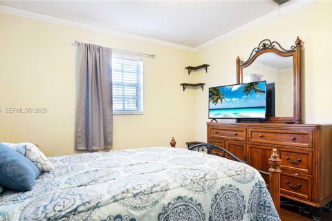 House in Pembroke Pines, Florida 4 bedrooms, 137.68 sq.m. № 1987654 - photo 27