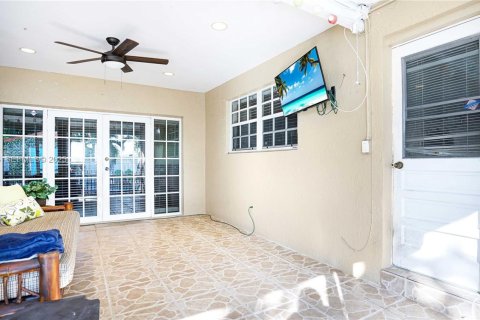 House in Pembroke Pines, Florida 4 bedrooms, 137.68 sq.m. № 1987654 - photo 24