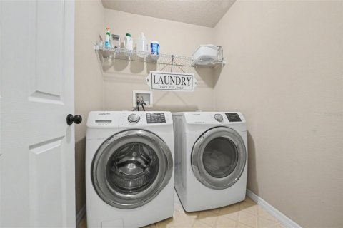 Villa ou maison à vendre à Orlando, Floride: 4 chambres, 276.01 m2 № 2157827 - photo 29