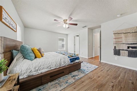 Villa ou maison à vendre à Orlando, Floride: 4 chambres, 276.01 m2 № 2157827 - photo 17