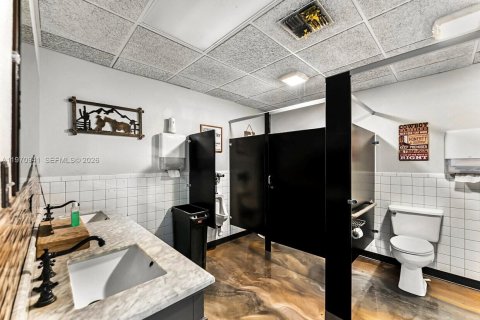 Commercial property in LaBelle, Florida № 2031489 - photo 9