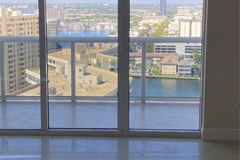 Copropriété à vendre à Hallandale Beach, Floride: 2 chambres, 100.89 m2 № 1692757 - photo 10