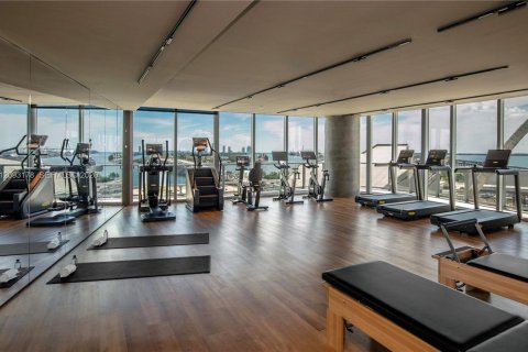 Copropriété à vendre à Miami, Floride: 3 chambres, 271.27 m2 № 2389639 - photo 17